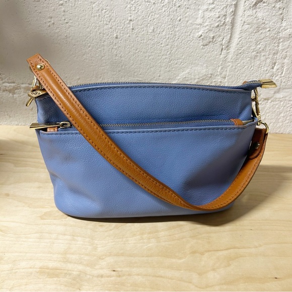 Divina Firenze Blue Genuine Italian Leather Shoulder Bag 3 Zip Compartments - Picture 2 of 12